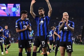 开云体育下载 -关于费耶诺德内部会议纪要流出：冲刺阶段回应争议；意甲使命明确；训练强度明显提升的信息