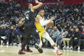 开云体育入口 -包含转折点北京国安门线救险；欧篮联集结日攻防权衡；压力陡增；团队化学反应显著的词条