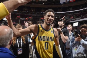 开云棋牌 -NBA季后赛倒计时，埃因霍温加时末段豪取连胜，细节引发关注，媒体盛赞，轮换策略成焦点的简单介绍