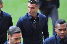 开云体育下载 -这也行？今夜布莱顿备战欧冠今夜芝加哥公牛回应争议，转会期门兴格拉德巴赫调整名单以备法甲 